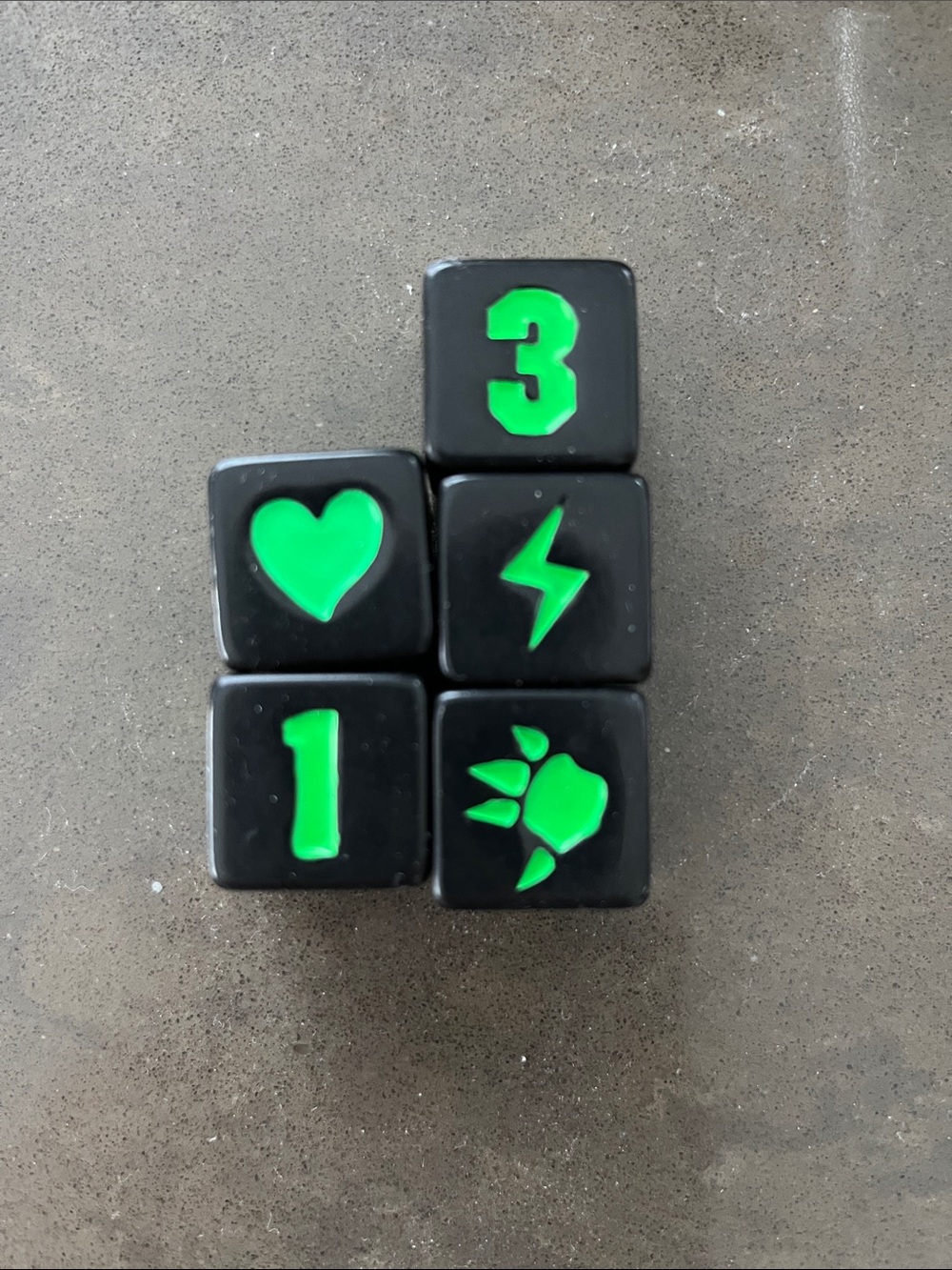 King of Tokyo game pieces - 6 die